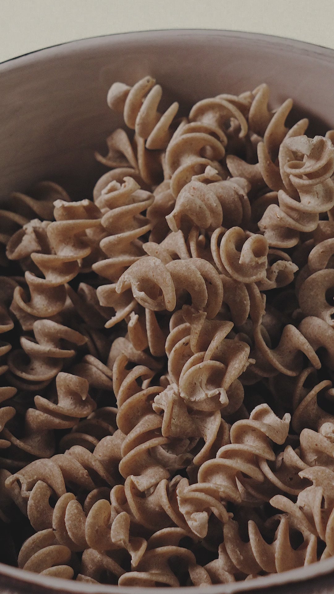 proteína de insetos snacks sustentáveis comida com insetos barras de proteína feitas com proteina de inseto snacks saudáveis com proteína de insetos comprar snacks de insetos onde comprar barras de proteína de insetos benefícios da proteína de insetos como a farinha de inseto é feita